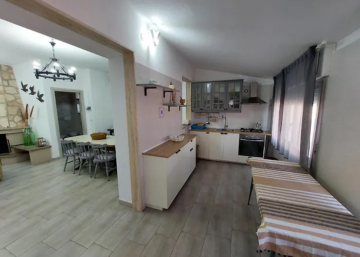 דירה Dimora Carucci נוצ'י